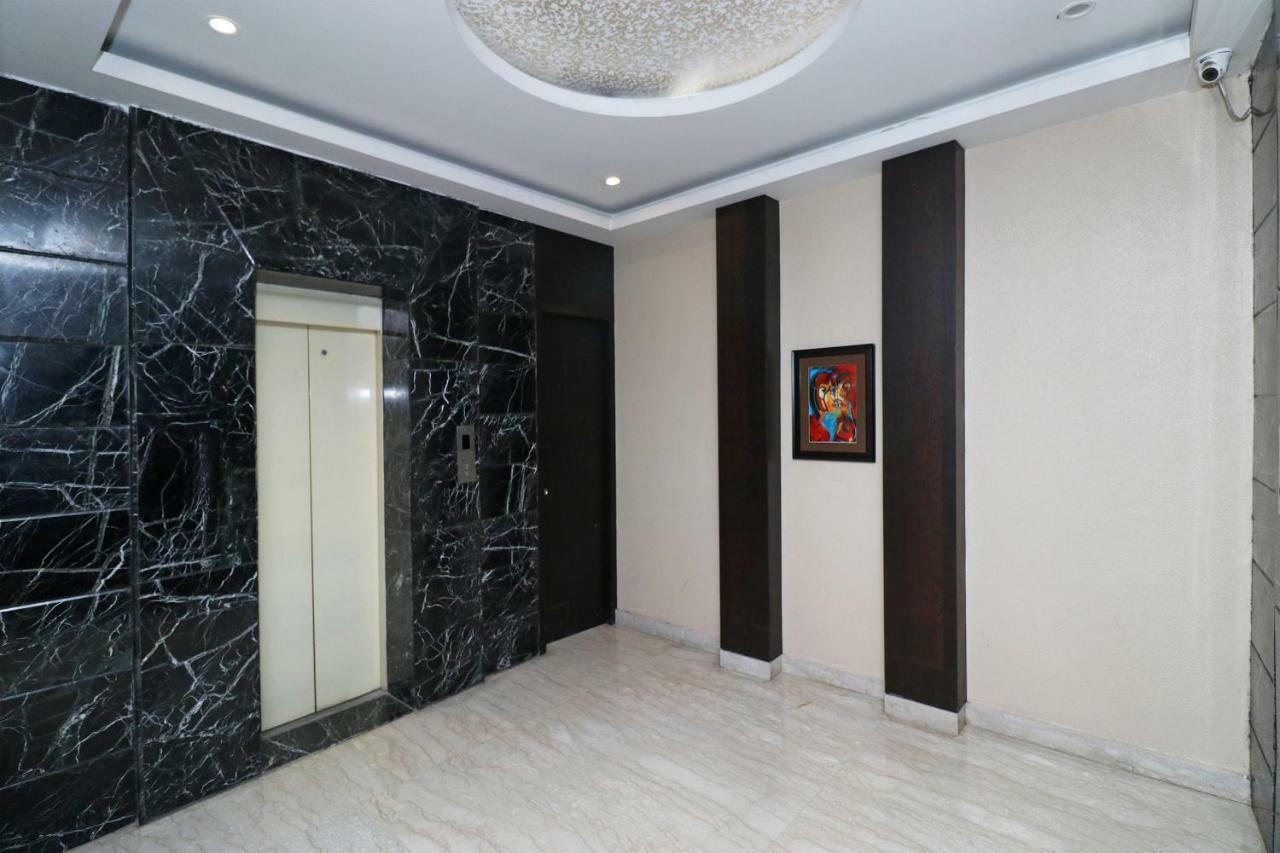 Oyo 5843 Hotel Yash Inn Mirzāpur 外观 照片